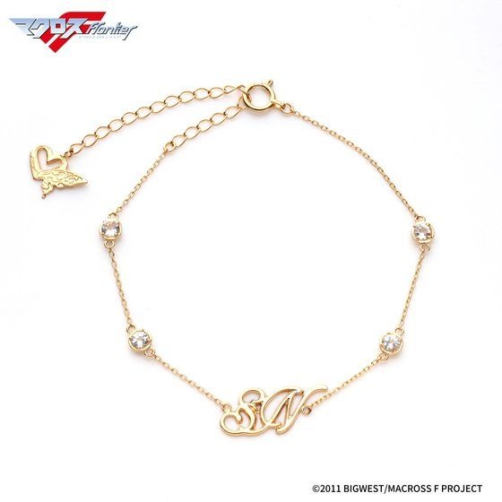 「シェリル・ノーム バースディ ブレスレット」71,500 円（税込）（C）2011 ビックウエスト／劇場版マクロスF製作委員会