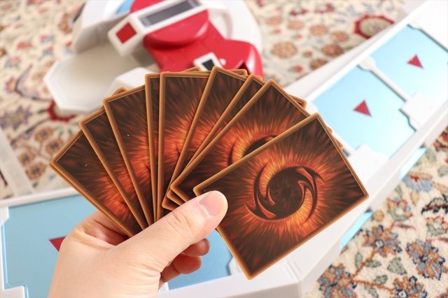 昂ぶる、昂ぶるぞ！！『遊戯王』デュエルディスク&デッキケース付きベルトレビュー