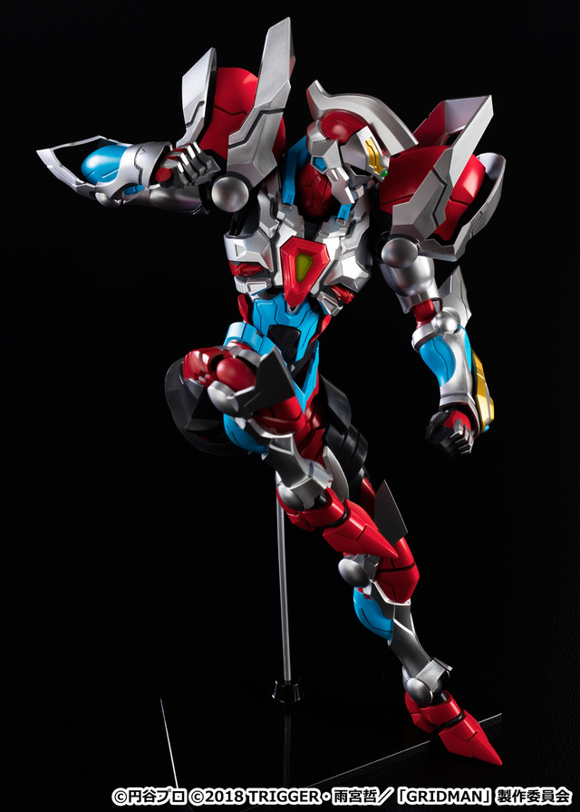 「GIGAN-TECHS（ギガンテックス）グリッドマン」価格：15,909円(税抜)／17,500円(税込)（C）円谷プロ（C）2018 TRIGGER・雨宮哲／「GRIDMAN」製作委員会