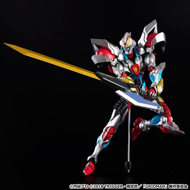 「GIGAN-TECHS（ギガンテックス）グリッドマン」価格：15,909円(税抜)／17,500円(税込)（C）円谷プロ（C）2018 TRIGGER・雨宮哲／「GRIDMAN」製作委員会