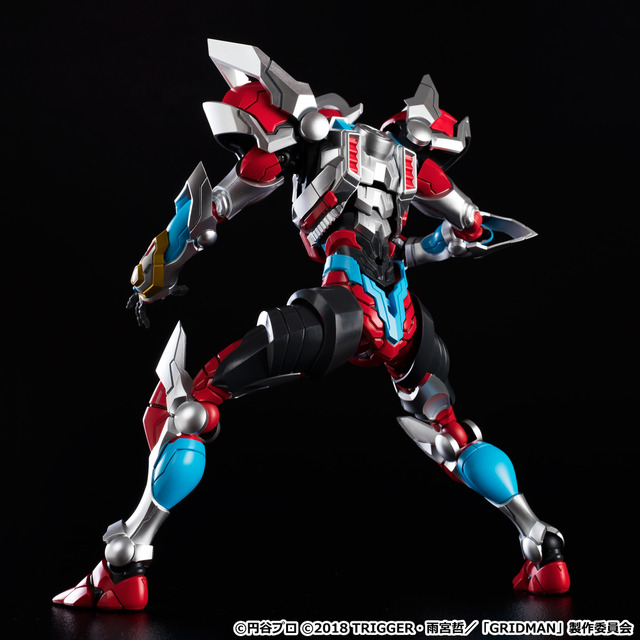 「GIGAN-TECHS（ギガンテックス）グリッドマン」価格：15,909円(税抜)／17,500円(税込)（C）円谷プロ（C）2018 TRIGGER・雨宮哲／「GRIDMAN」製作委員会