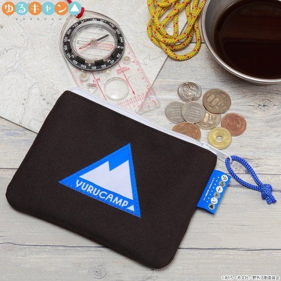 ゆるキャン△小物入れ2,420円（税込）（C）あfろ・芳文社／野外活動サークル