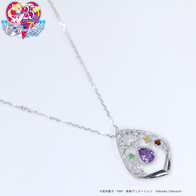 [MATERIAL CROWNコラボ]美少女戦士セーラームーン ダーク・キングダム イメージネックレスK18　66,000円（税込）（C）Naoko Takeuchi（C）武内直子・PNP・東映アニメーション