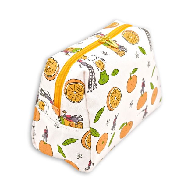 「トラペーズポーチ」陸奥守吉行とミカン　2,500円（税抜）(C) 2015-2018 DMM GAMES/Nitroplus