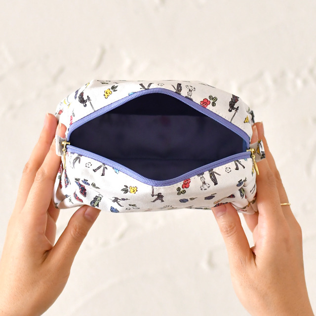 「トラペーズポーチ」長船派とミックスベリー 2,500円（税抜）(C) 2015-2018 DMM GAMES/Nitroplus