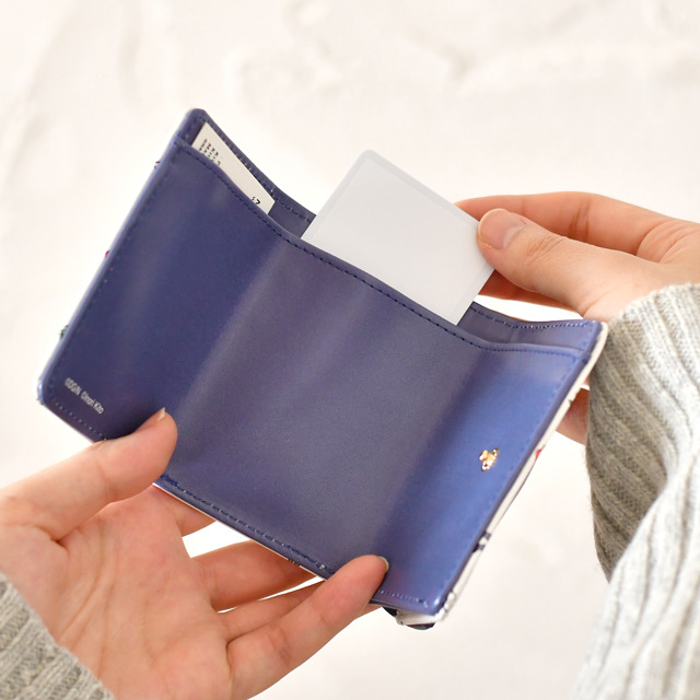 「ミニウォレット」長船派とミックスベリー 3,500円（税抜）(C) 2015-2018 DMM GAMES/Nitroplus