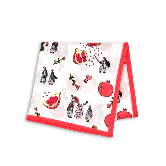 「バンダナ」和泉守兼定・歌仙兼定とザクロ 1,800円（税抜）(C) 2015-2018 DMM GAMES/Nitroplus