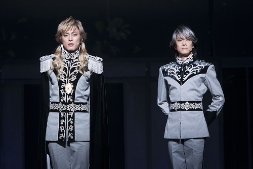 「銀河英雄伝説」前回公演『銀河英雄伝説 第四章 前篇 激突前夜 』より（C）田中芳樹/舞台「銀河英雄伝説」実行委員会