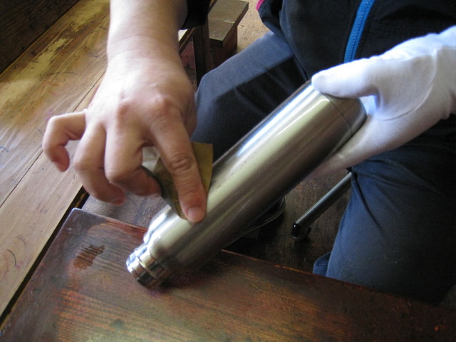 漆の作業工程　協力：土直漆器