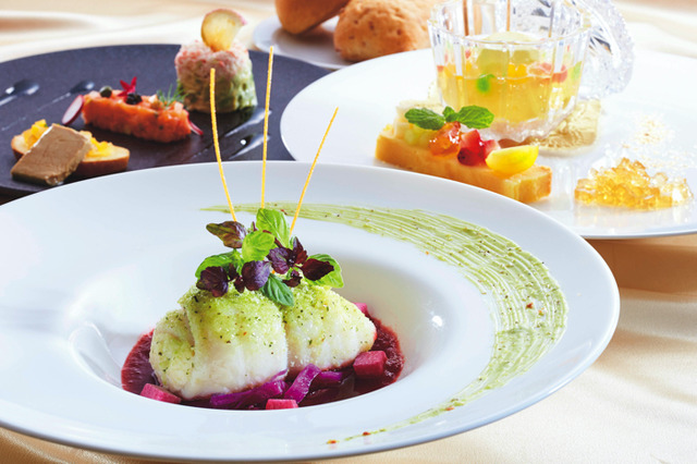 「名探偵コナン・ミステリー・レストラン」「鈴木財閥レセプション・パーティ・コース（魚）」原作／青山剛昌「名探偵コナン」(小学館「週刊少年サンデー」連載中) （C） 2020 青山剛昌／名探偵コナン製作委員会