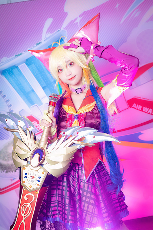 【コスプレ】中国人気レイヤー・小柔SeeU、「Job Tribes」美樹本晴彦デザイン “神コスプレ”でシンガポールに降臨！【C3AFA】