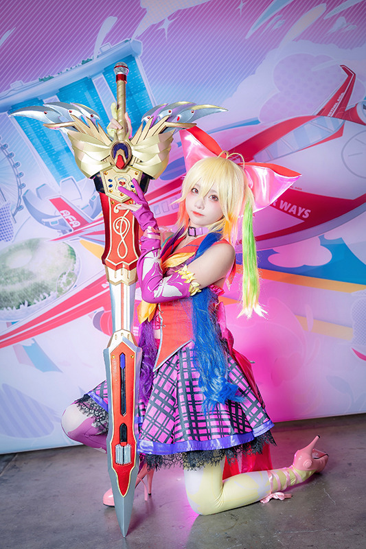 【コスプレ】中国人気レイヤー・小柔SeeU、「Job Tribes」美樹本晴彦デザイン “神コスプレ”でシンガポールに降臨！【C3AFA】