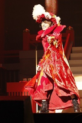 「T.M.R. NEW YEAR PARTY '14 LIVE REVOLUTION」