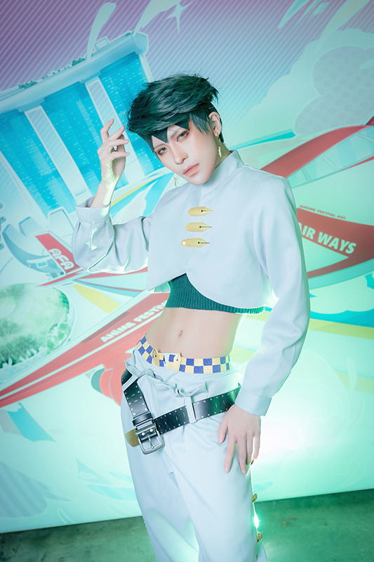 【コスプレ】「ジョジョ」岸辺露伴が参上！ マレーシアの男装レイヤー・八犬が超イケメン【写真21枚】