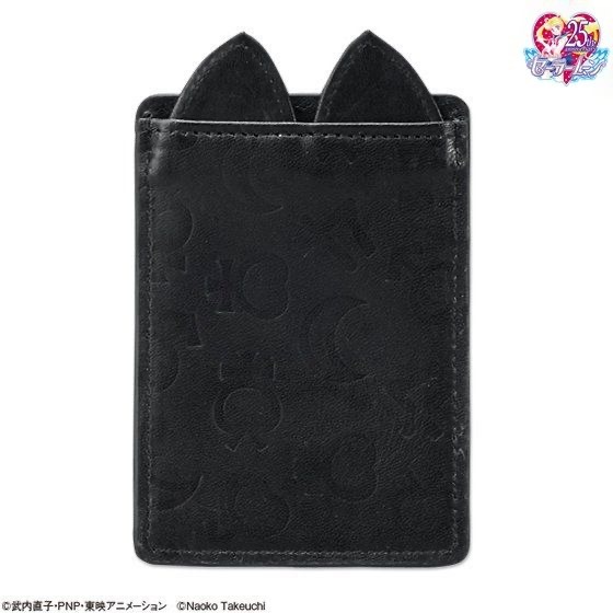 「美少女戦士セーラームーン　ルナレザーパスケース」7,700円（税込）（C）武内直子・PNP・東映アニメーション（C）Naoko Takeuchi