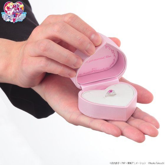 「美少女戦士セーラームーン まもちゃんの婚約指輪（シルバーVer.）」28,600円（税込）（C）武内直子・PNP・東映アニメーション（C）Naoko Takeuchi