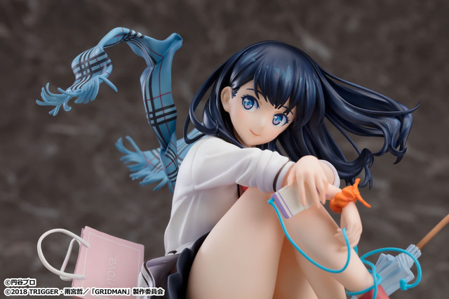 「宝多六花 ～I believe in future～」19,800円（税込）（C）円谷プロ (C)2018 TRIGGER・雨宮哲／「GRIDMAN」製作委員会