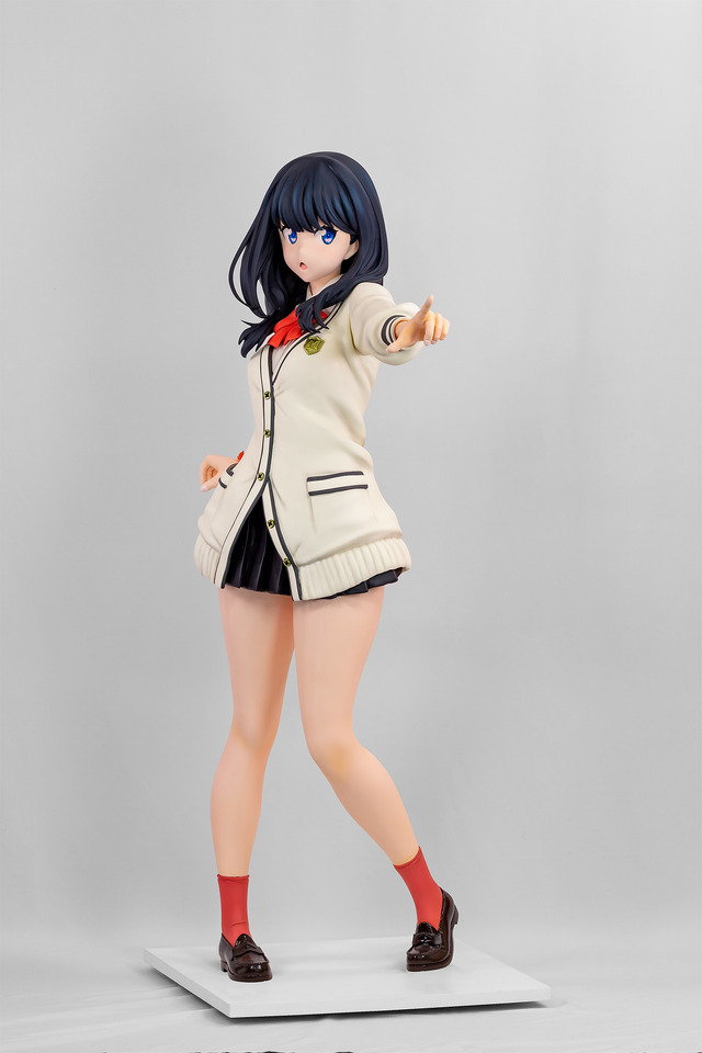 「ヒューマンスケールフィギュア SSSS.GRIDMAN『宝多六花』塗装済み完成品」1,628,000円（税込）（C）円谷プロ （C）2018 TRIGGER・雨宮哲／「GRIDMAN」製作委員会