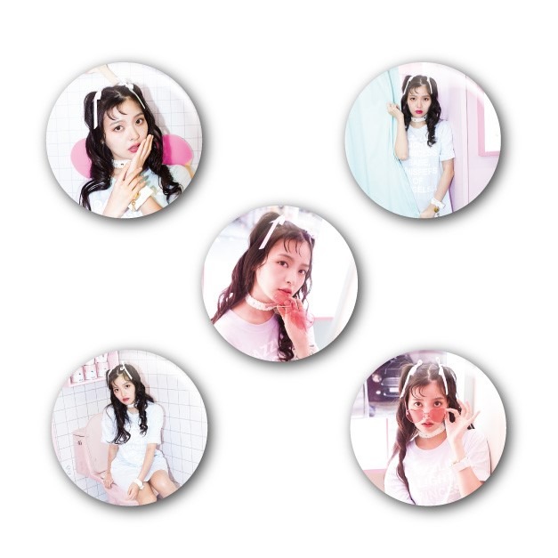 「トレーディング缶バッジ（全5種）」500円（税別）