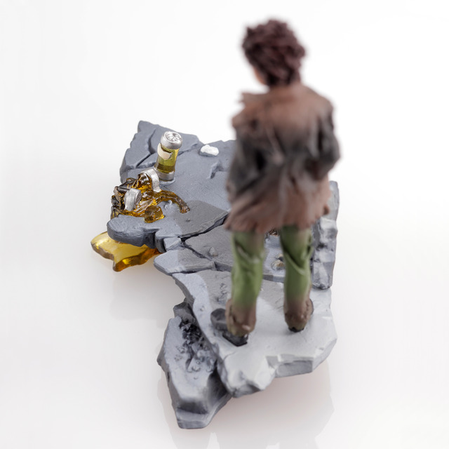 「miniQ『AKIRA』PART.3 アキラ」AKIRAと鉄雄　680円（税別）（C）MASH・ROOM/KODANSHA　（R）KODANSHA