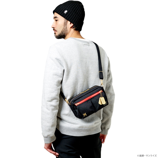 STRICT-G×PORTER ミニショルダーバッグ　シャアモデル　26,400円(税込)（C）創通・サンライズ