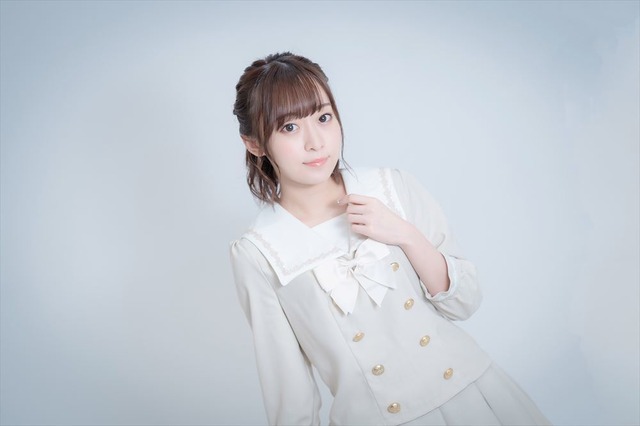 石飛恵里花「えなコスTV」