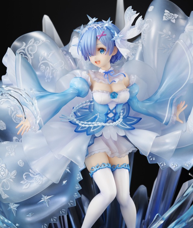 「Re:ゼロから始める異世界生活 レム -Crystal Dress Ver-」（C） 長月達平・株式会社KADOKAWA刊／Re:ゼロから始める異世界生活製作委員会