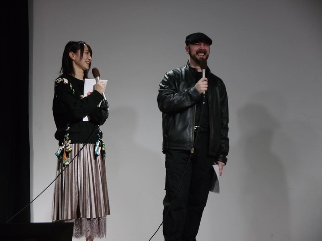 第14回「つづきみ」の様子（画像右からリチャード・アイゼンバイス・野口衣織（=LOVE））