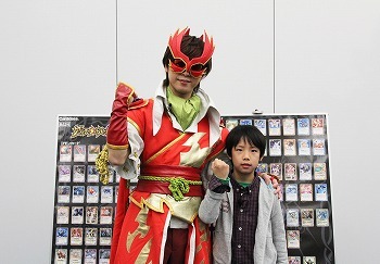 ジャスティス立花 (c)サンライズ/BANDAI・メ～テレ