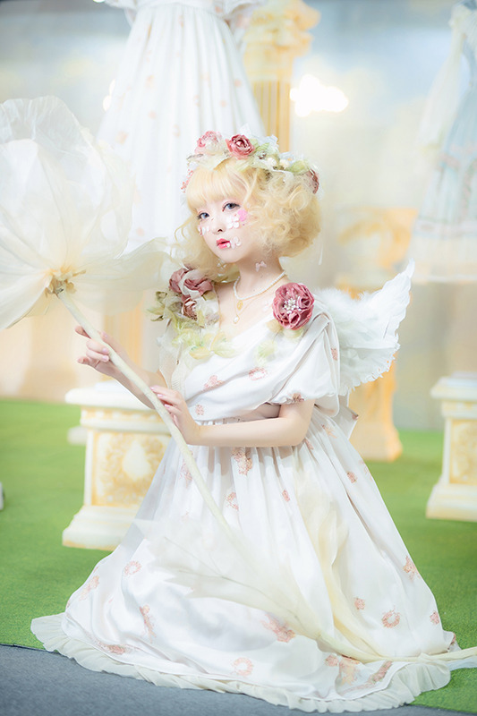 天使過ぎるロリータ姿に注目！ フォロワー数95万の中国人気レイヤー・Usagi【写真26枚】