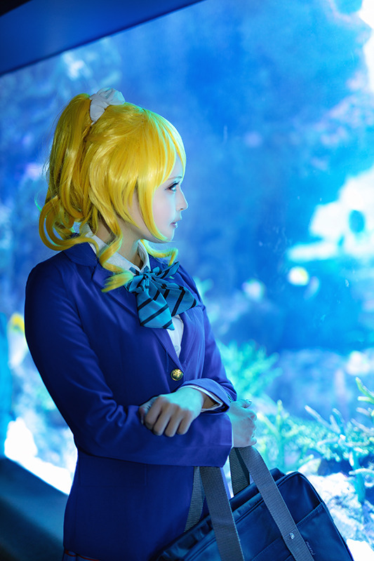 【コスプレ】「ラブライブ！」絢瀬絵里とロマンチックに水族館で…注目レイヤー・天音ありぃ【写真19枚】