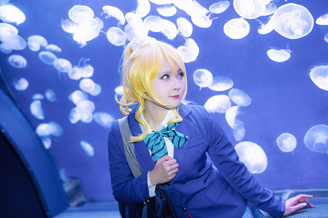 【コスプレ】「ラブライブ！」絢瀬絵里とロマンチックに水族館で…注目レイヤー・天音ありぃ【写真19枚】
