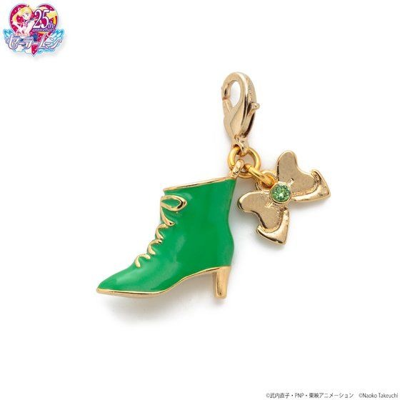 「美少女戦士セーラームーン　靴型アクセサリーチャーム」各2,750円（税込）（C）武内直子・PNP・東映アニメーション（C）Naoko Takeuchi