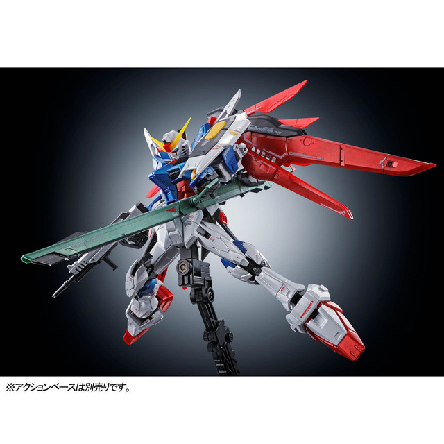 「RG 1/144 デスティニーガンダム［チタニウムフィニッシュ］」7,150円（税込）（C）創通・サンライズ