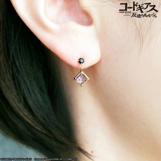 「コードギアス　反逆のルルーシュ×TAKE-UP　シルバーYGコーティング・K10YGピアス」25,300円（税込）（C）S／PLG CD （C）CLAMP・ST