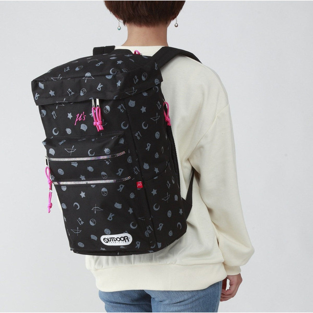 「ラブライブ！×OUTDOOR PRODUCTS ボックスリュック」9,900円（税込）（C）2013 プロジェクトラブライブ！