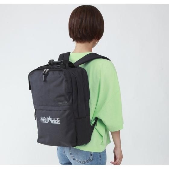 「平成仮面ライダーシリーズ　ビジネスリュック【企業シリーズ】SMART BRAIN」10,450円（税込）（C）石森プロ・テレビ朝日・ADK・東映（C）石森プロ・東映