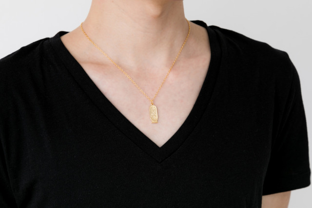 『遊☆戯☆王デュエルモンスターズ』コラボレーションネックレス アテムモデル  各10,800円(税別)（C）高橋和希 スタジオ・ダイス／集英社・テレビ東京・ＮＡＳ