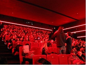 （c）CALF／マコトヤ