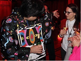 （c）CALF／マコトヤ