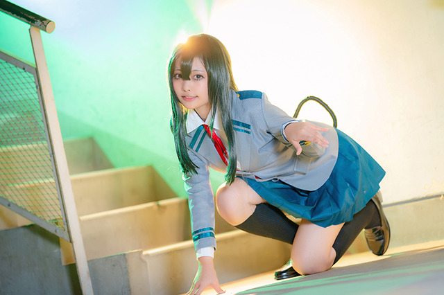【コスプレ】「ヒロアカ」蛙吹梅雨ちゃんの躍動感を再現！ 女子高生レイヤー・KAPI【写真17枚】