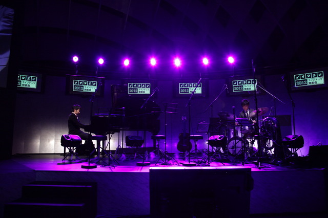 ピアノとドラムのセッション