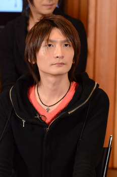 リビ役の島崎信長