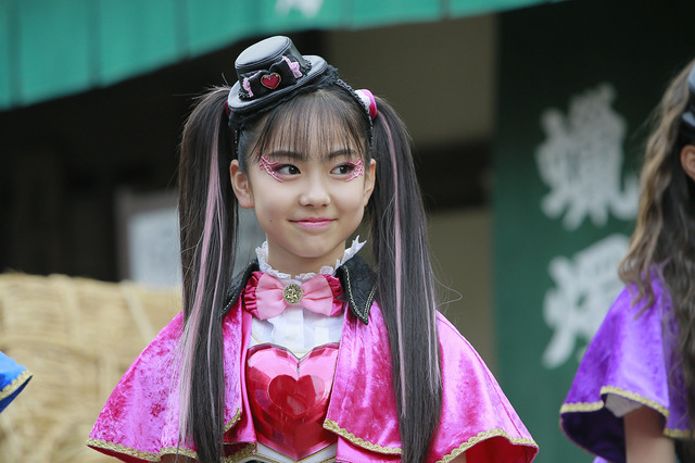 『劇場版 ひみつ×戦士 ファントミラージュ！ ～映画になってちょーだいします～』場面カット（C）TOMY・OLM／劇場版ファントミラージュ！製作委員会