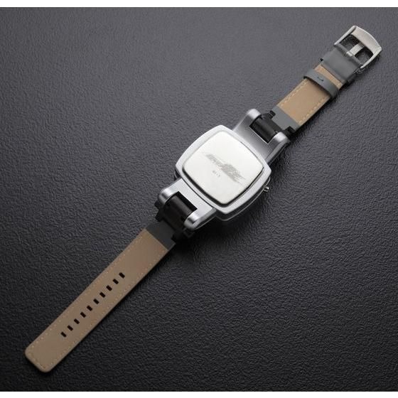 「仮面ライダー電王　変身！腕時計【Live Action Watch】」27,500 円（税込）(C)石森プロ・東映
