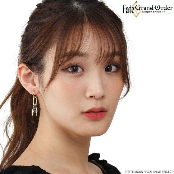 『Fate/Grand Order -絶対魔獣戦線バビロニア-』イヤーアクセサリー(ギルガメッシュ)8,470円（税込）（C） TYPE-MOON / FGO7 ANIME PROJECT