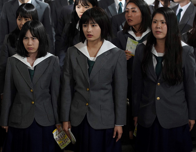 『映像研には手を出すな！』安倍乙 映画版（C）2020 「映像研」実写映画化作戦会議（C）2016 大童澄瞳／小学館 ドラマ版（C）2020 「映像研」実写ドラマ化作戦会議（C）2016 大童澄瞳／小学館