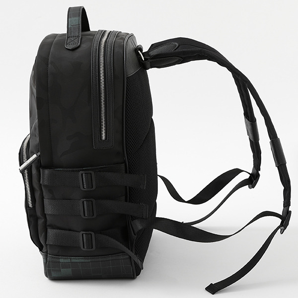 『鬼滅の刃』×SuperGroupies 炭治郎モデル バッグ 14,000円(税別) （C）吾峠呼世晴／集英社・アニプレックス・ufotable