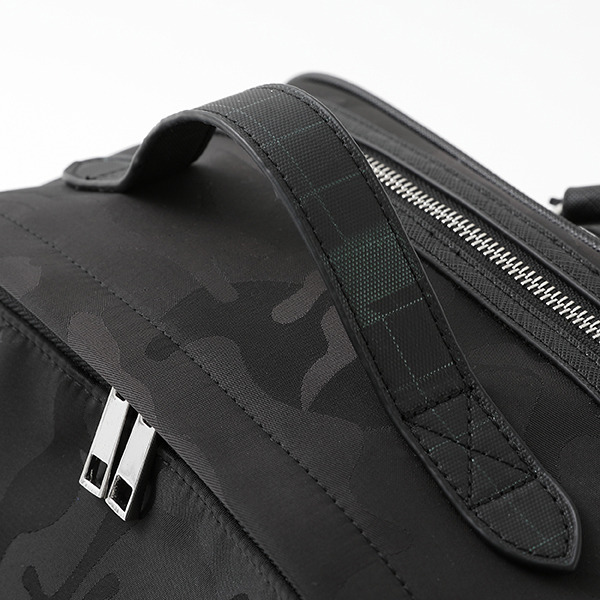 『鬼滅の刃』×SuperGroupies 炭治郎モデル バッグ 14,000円(税別) （C）吾峠呼世晴／集英社・アニプレックス・ufotable