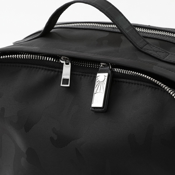 『鬼滅の刃』×SuperGroupies 炭治郎モデル バッグ 14,000円(税別) （C）吾峠呼世晴／集英社・アニプレックス・ufotable